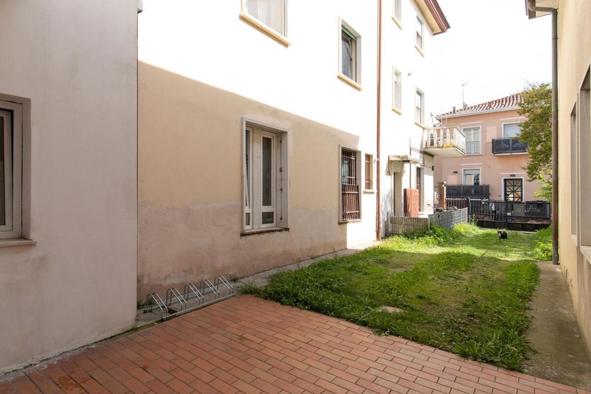 Monolocale - Piano Terra - Ingresso Indipendente Appartement Padua Buitenkant foto